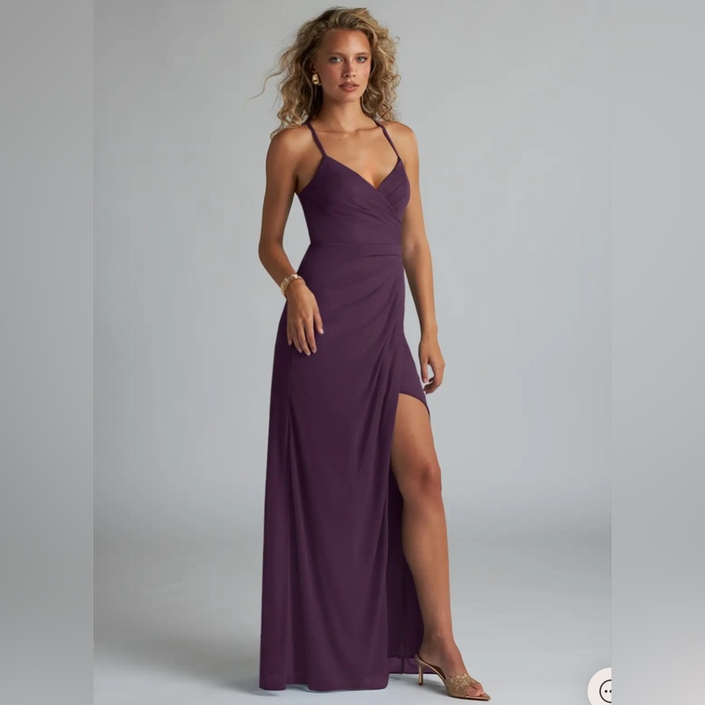 AZAZIE Kamali Bridesmaid dress in Plum NWT